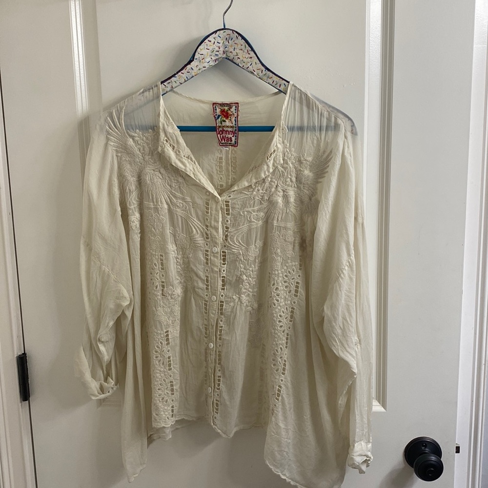 Johnny Was shirt can be cuffed or long sleeve